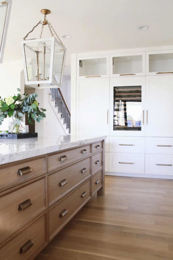 Rough Sawn White Oak Kitchen Cabinets