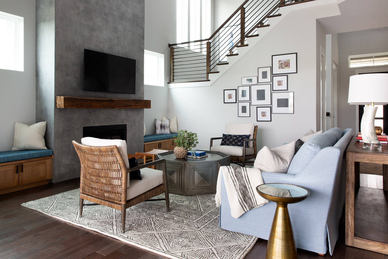 chloes-bloom-austin-living-room-interior-design