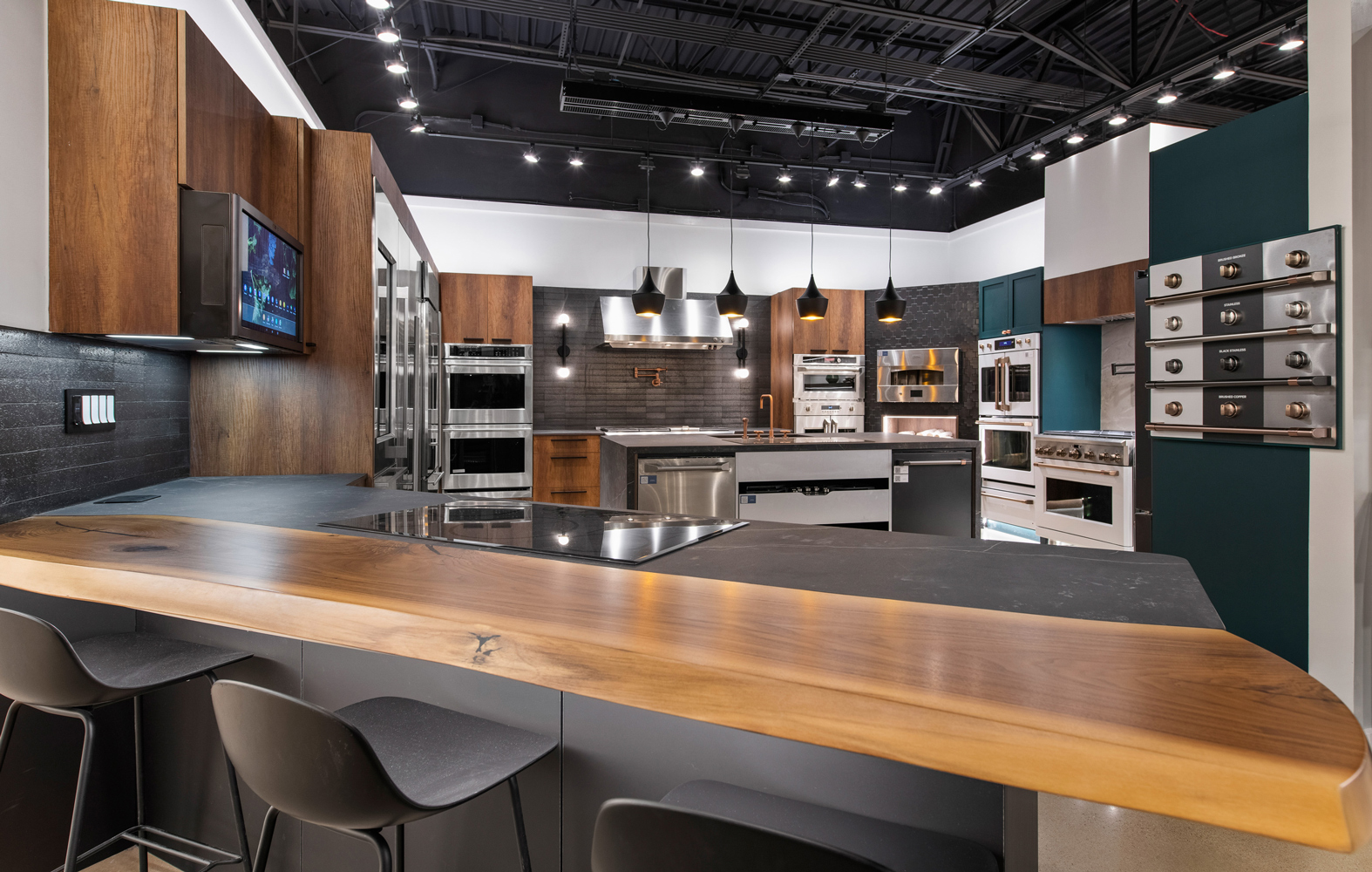 ferguson-showroom-kitchen-interior-design